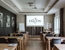 HOTEL FALCON ***