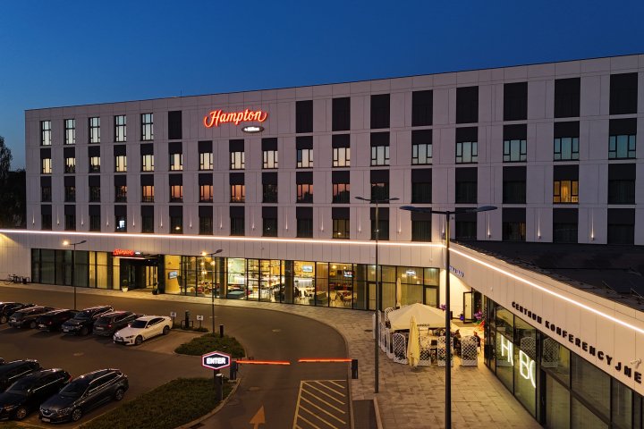 Hampton by Hilton Poznań Swarzędz | HUBO Centrum Konferencyjne