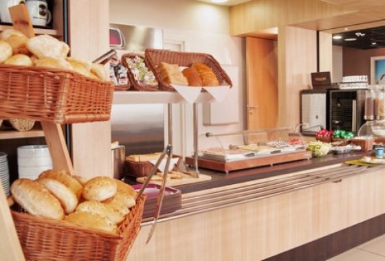 hotel - B&B HOTEL Wrocław Centrum - Usługi - zdjęcie 1