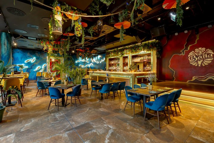 Baila Show&Dining