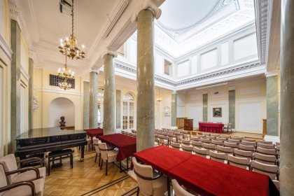 pałac - Pałac Staszica - zdjęcie 1