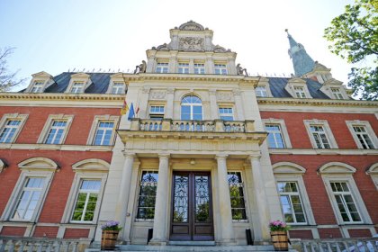 pałac - Centrum Edukacyjno-Rozwojowe Pałac Wrocław Pawłowice - zdjęcie 3