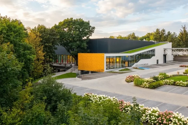 Centrum Konferencyjne Arche Nałęczów dawne Sanatorium Milicyjne