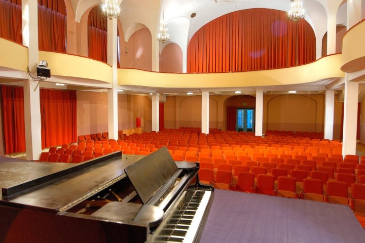 Uzdrowiska Kłodzkie S.A. Teatr Zdrojowy im. S. Moniuszki