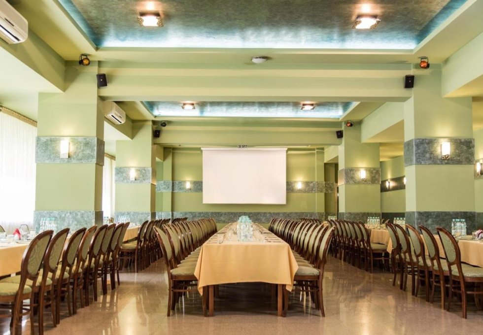 obiekt konferencyjny - Kompleks restauracyjno-noclegowy Rubikon