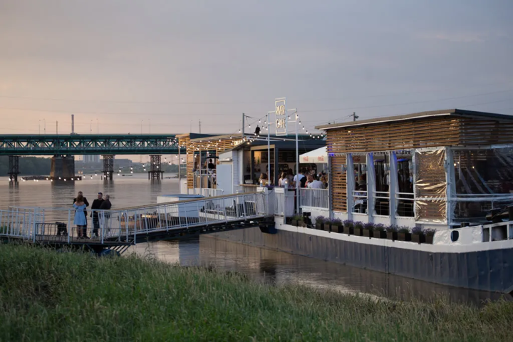 River Club 