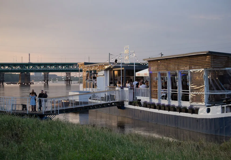 inny - River Club