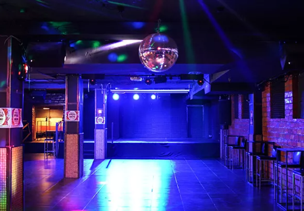 inny - Klub Riviera Remont