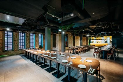 obiekt konferencyjny - NINE's Restaurant & Sports Bar - zdjęcie 6