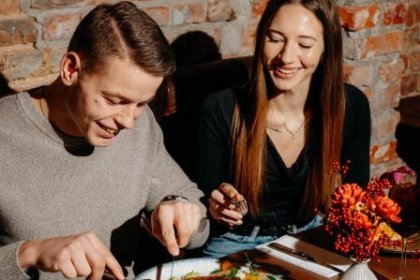 obiekt konferencyjny - NINE's Restaurant & Sports Bar - zdjęcie 19