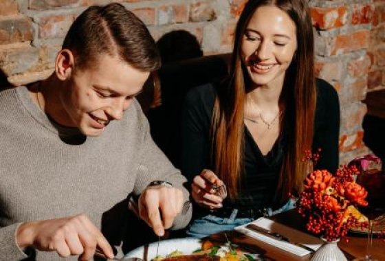 obiekt konferencyjny - NINE's Restaurant & Sports Bar - Usługi - zdjęcie 8