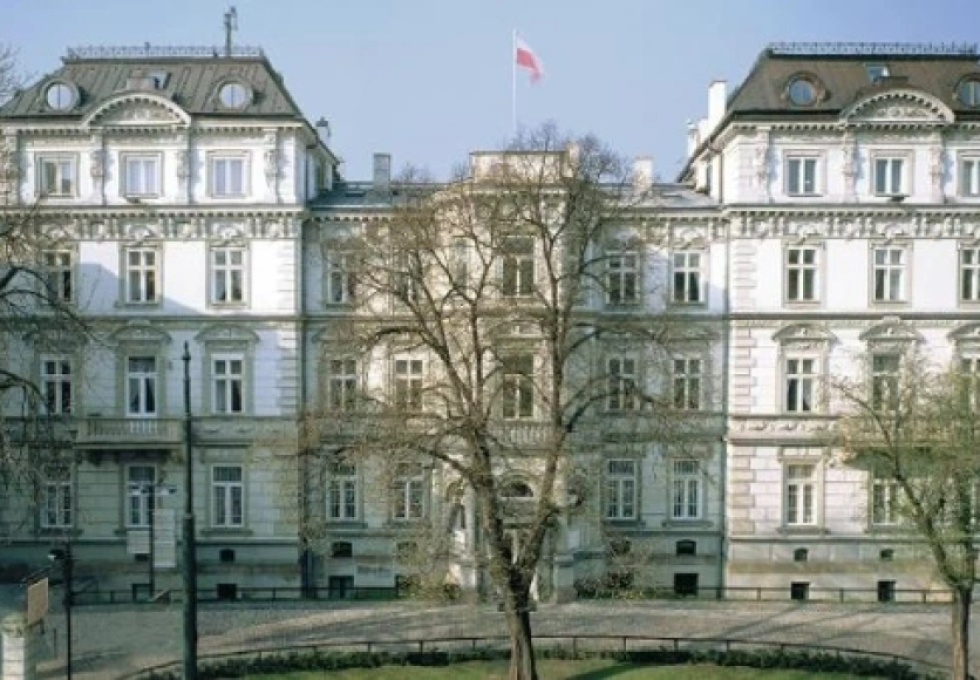 pałac - Donimirski Pałac Pugetów Business Center