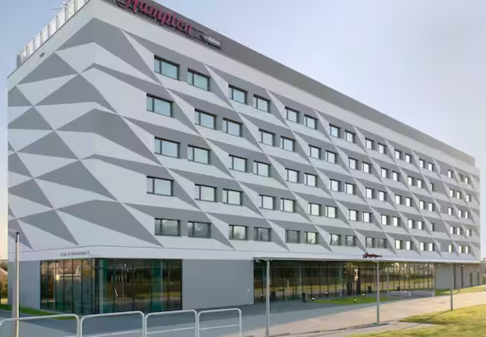 hotel *** - Hampton by Hilton Kraków Airport