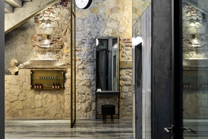 H15 Luxury Palace Hotel