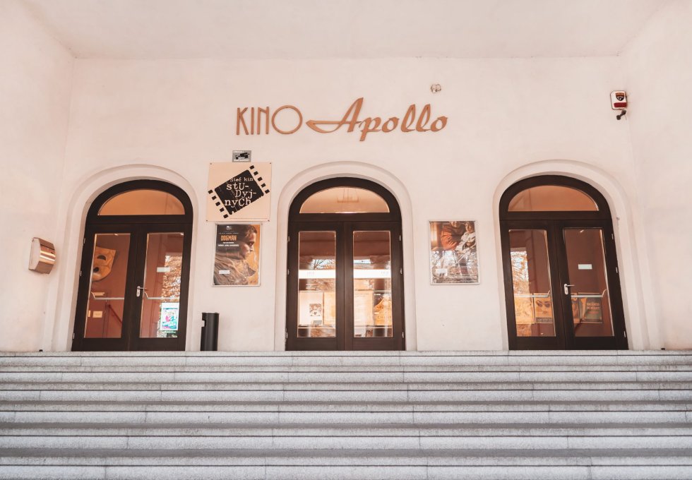 inny - Kino Teatr Apollo
