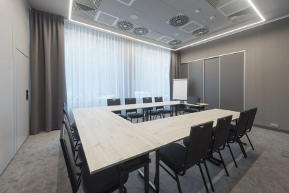 hotel *** - Hampton by Hilton Poznan Old Town - zdjęcie 1