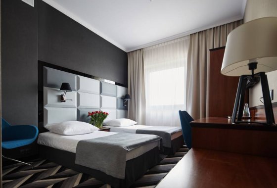 hotel **** - Hotel Apis - Pokoje - zdjęcie 1