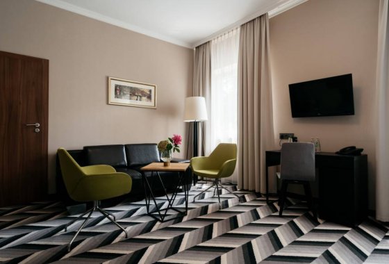 hotel **** - Hotel Apis - Pokoje - zdjęcie 5