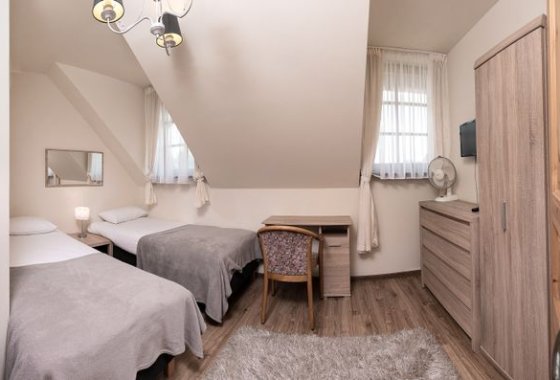 hotel *** - Karczma Rzym Wrocław - Pokoje - zdjęcie 1