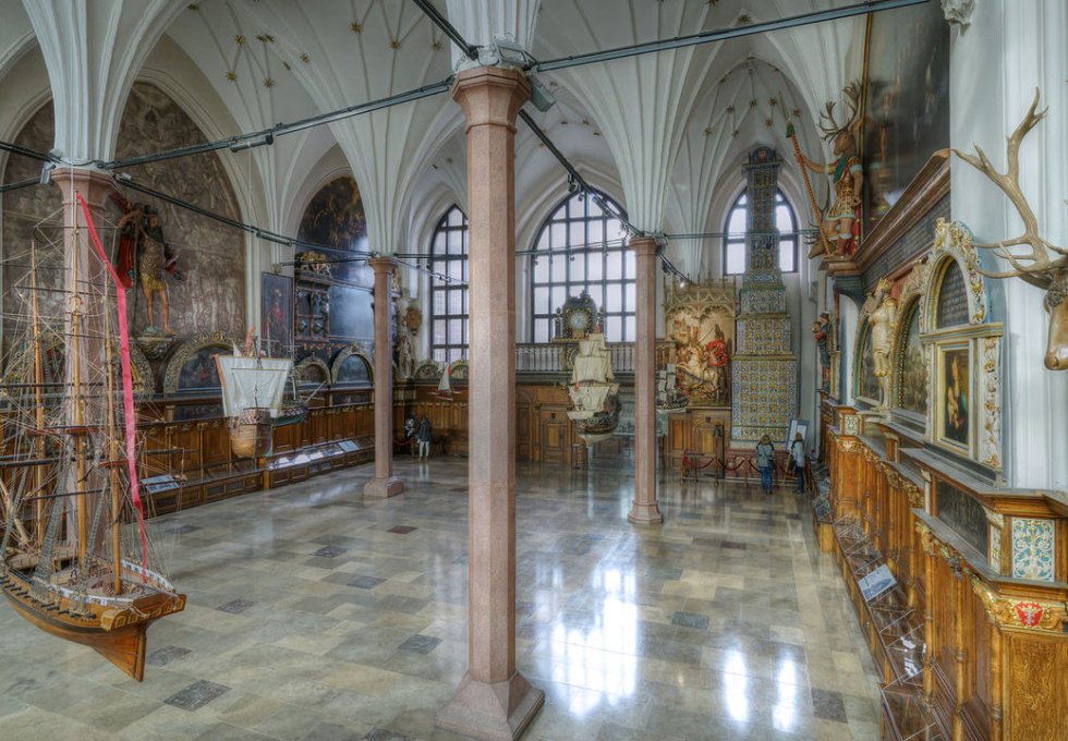 inny - Dwór Artusa w Gdańsku