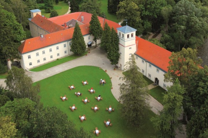Hotel Zamek na Skale