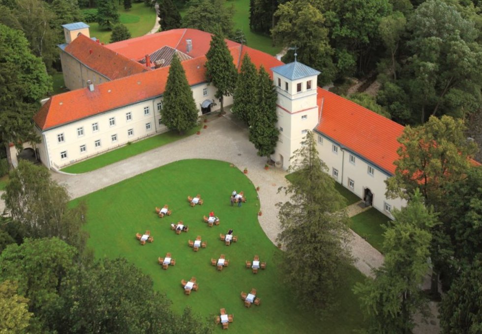 zamek - Hotel Zamek na Skale