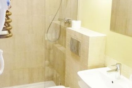 hotel *** - Hotel Podklasztorze - zdjęcie 4