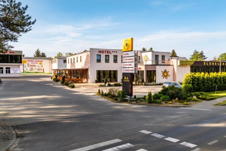 Hotel i Restauracja Słoneczna