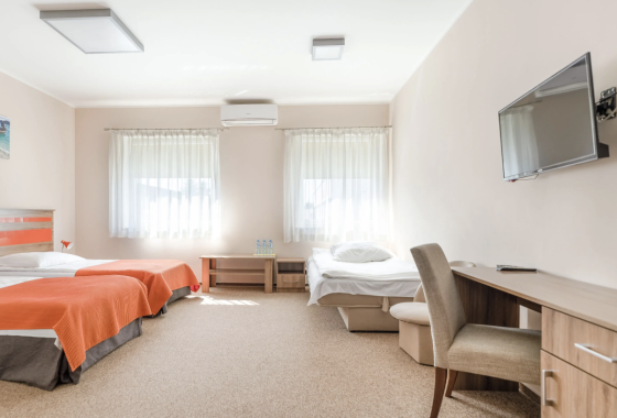 hotel *** - Hotel i Restauracja Słoneczna - Pokoje - zdjęcie 1