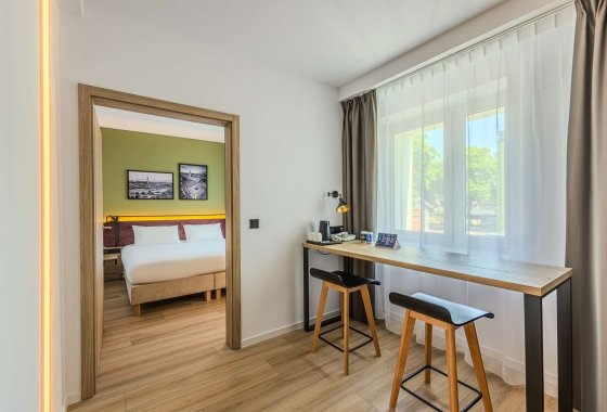 hotel *** - Hotel Campanile Warszawa Północ - Pokoje - zdjęcie 6