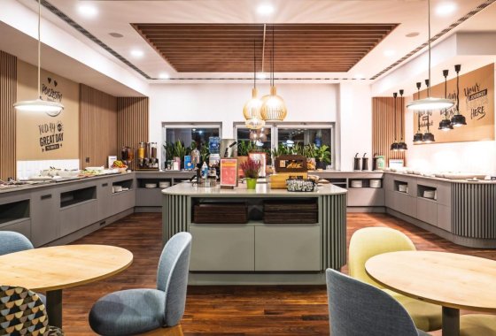 hotel *** - Hampton by Hilton Świnoujście - Usługi - zdjęcie 8