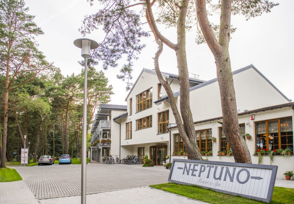 hotel **** - NEPTUNO Resort & Spa