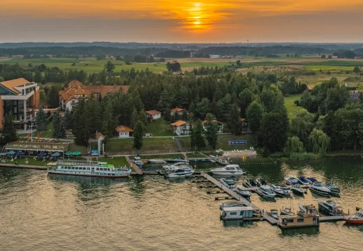 Hotel Robert’s Port **** Lake Resort & SPA