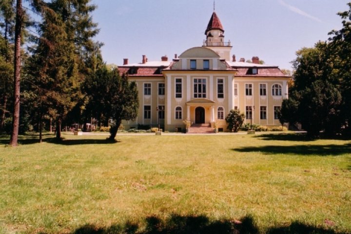 Hotel - Restauracja Pałac Nieznanice