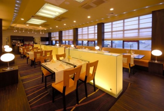 hotel *** - Qubus Hotel Łódź - Usługi - zdjęcie 1