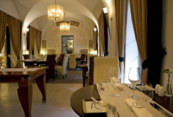 hotel ***** - Hotel MaMaison Le Regina - Usługi - zdjęcie 1