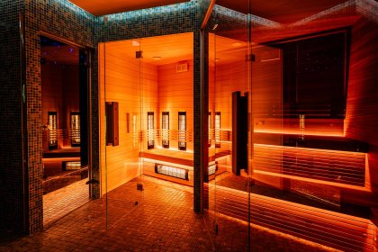 hotel *** - Hotel na Błoniach - zdjęcie 1