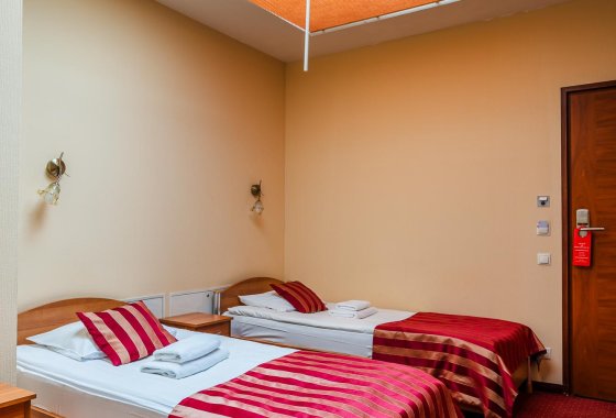 hotel *** - Hotel na Błoniach - Pokoje - zdjęcie 12