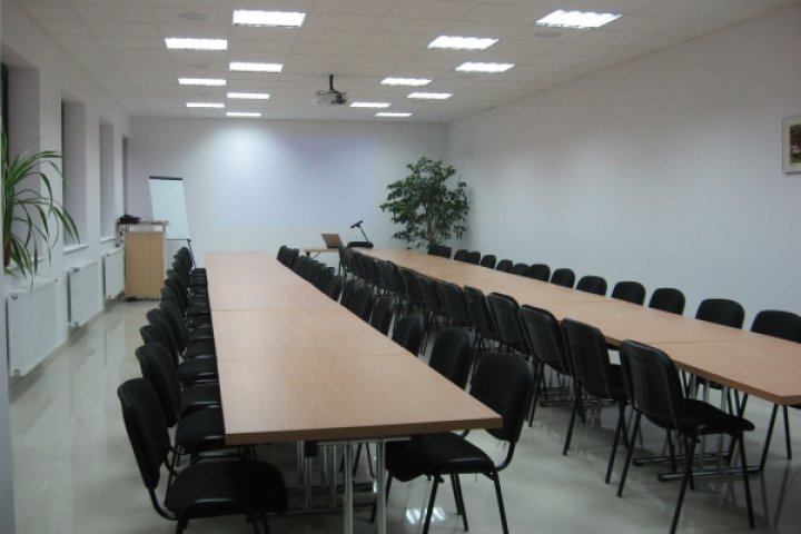 Lloyd Woodley English Language Centre