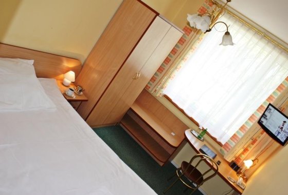 hotel *** - Hotel Restauracja Ossowski - Pokoje - zdjęcie 1