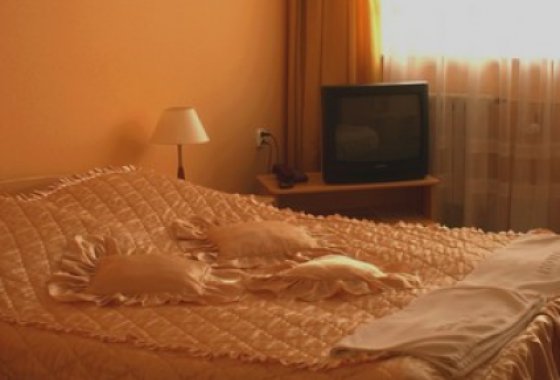 hotel - Hotel Nad Jeziorem Białym w Skorzęcinie - Pokoje - zdjęcie 3