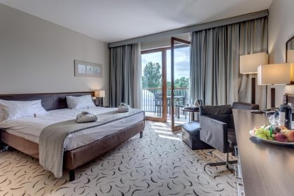 hotel **** - Holiday Inn Resort Warszawa Józefów - zdjęcie 6