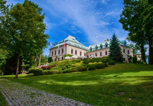 Manor House SPA**** - Pałac Odrowążów*****