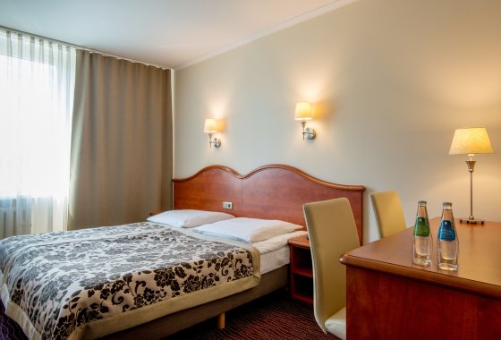 hotel *** - Hotel Krakus - Pokoje - zdjęcie 4