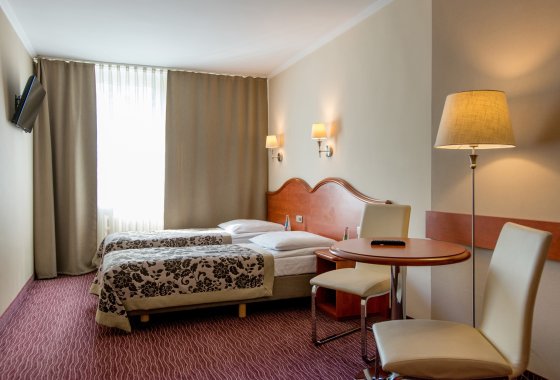 hotel *** - Hotel Krakus - Pokoje - zdjęcie 1