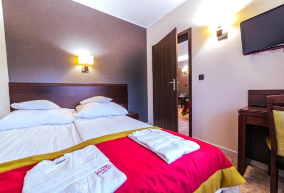 hotel **** - Hotel Kryształ - Pokoje - zdjęcie 9