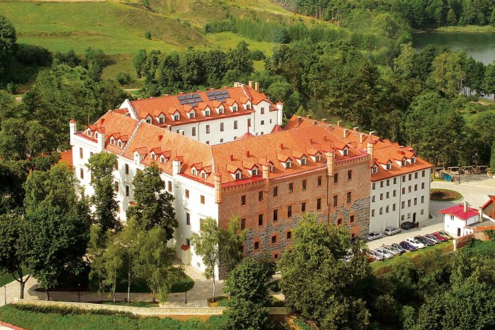Hotel ZAMEK RYN****