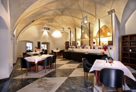 hotel ***** - Hotel Stary - Usługi - zdjęcie 3