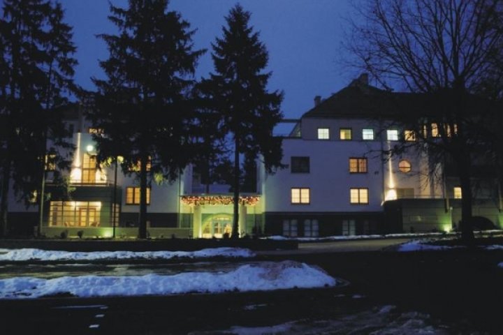 Hotel -"Dębowa Góra" 