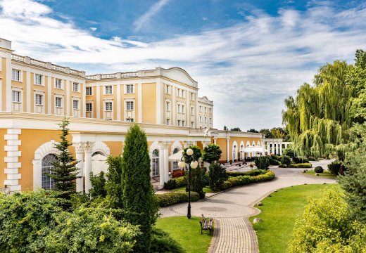 Windsor Palace Hotel & Conference Center****